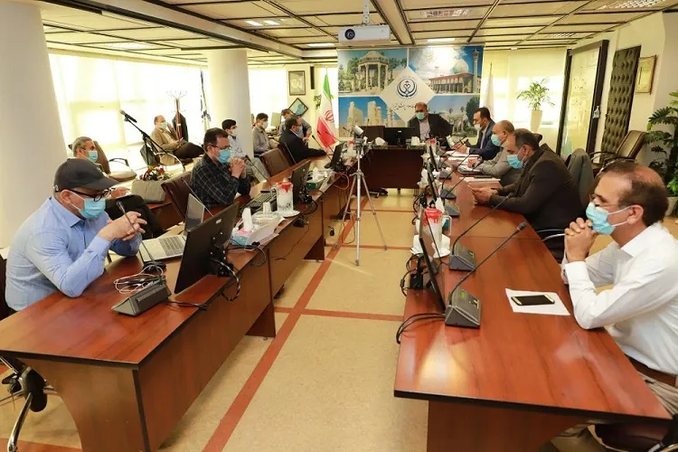 درخواست كادر درمان فارس برای بازگشت محدودیت‌ها در موج دوم كرونا