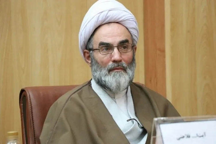 رفتار رزمندگان در دوران دفاع مقدس بهترین الگو برای نسل جوان است
