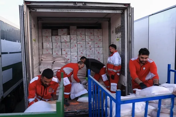 جمعية الهلال الأحمر الإيراني: نقدّر موقف المرجعية العليا في هذه الأيام العصيبة