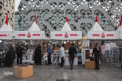 نمایشگاه «عطر سیب» در میدان آئینی امام حسین(ع)
