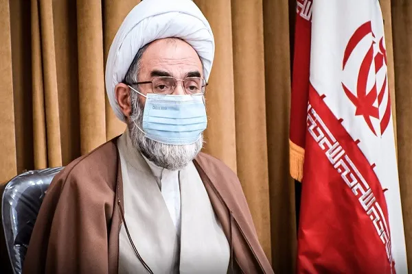 ارتقاء معنوی و علمی اولویت برنامه‌های حوزه‌های علمیه باشد