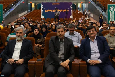 افتتاحیه مرحله نهایی چهاردهمین مسابقات مناظره دانشجویان در اصفهان