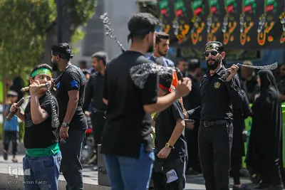 عزاداری ظهر عاشورا در حرم حضرت شاهچراغ(ع)‎