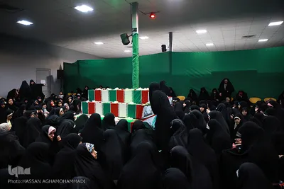 زیارت پیکرهای مطهر و تازه تفحص شده ۱۳۵شهید گمنام دفاع مقدس در معراج الشهدای تهران