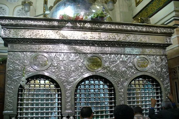 غلق جميع الأضرحة والمزارات الدينية في مصر