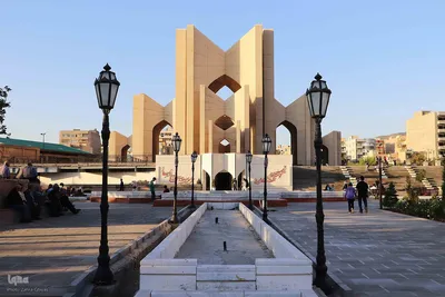 شهریار شیرین سخن