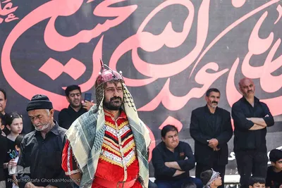 آیین نمادین حرکت کاروان حسینی و شبیه‌خوانی عاشورای حسینی در اهر