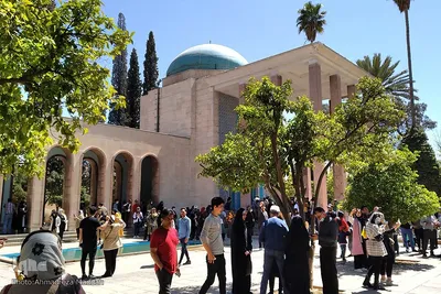 گردشگران نوروزی در آرامگاه سعدی‎‎