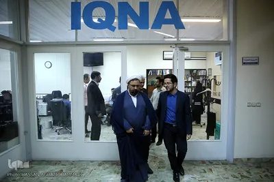 
بازدید حجت‌الاسلام والمسلمین حبیب رضا ارزانی، دبیر ستاد عالی کانونهای فرهنگی و هنری مساجد کشور از تحریریه ایکنا