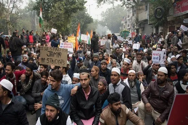 Hindu aşırılıkçı bakan Müslümanlara hakaret etti