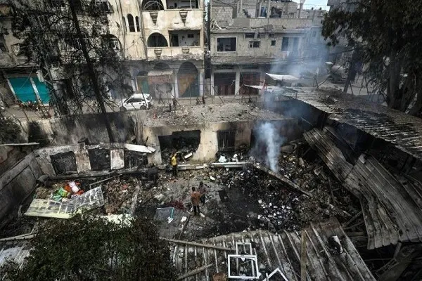 Au moins 27 Palestiniens tués dans une frappe israélienne dans le camp de réfugiés de Nuseirat