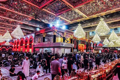 بین الحرمین در انتظار پیکر مطهر رهبر شهید