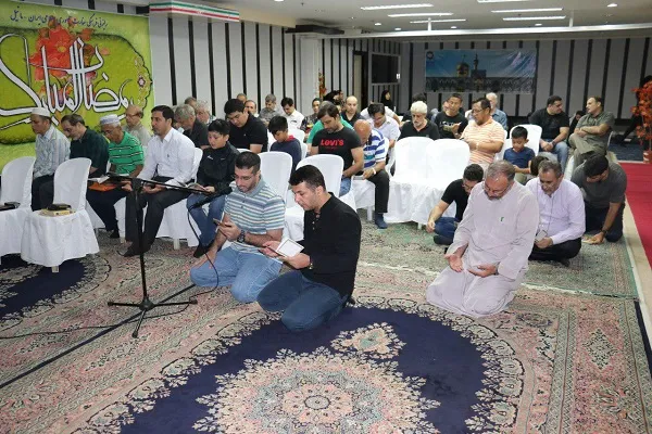 Filipin'de Kadir gecesi ibadetleri başladı