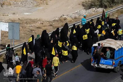 زائران پیاده امام رضا(ع)