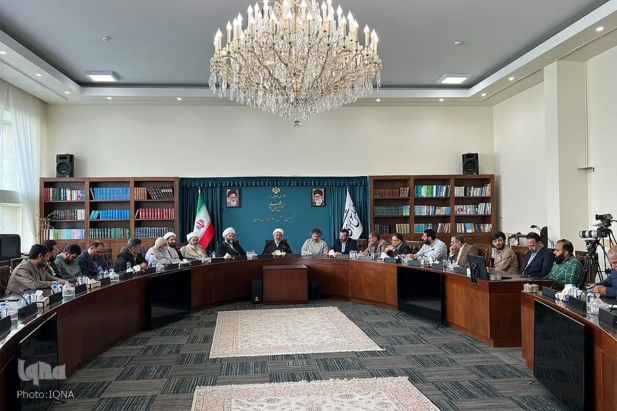 به‌کارگیری همه ظرفیت‌ها برای افزایش سرانه انس با قرآن در کشور