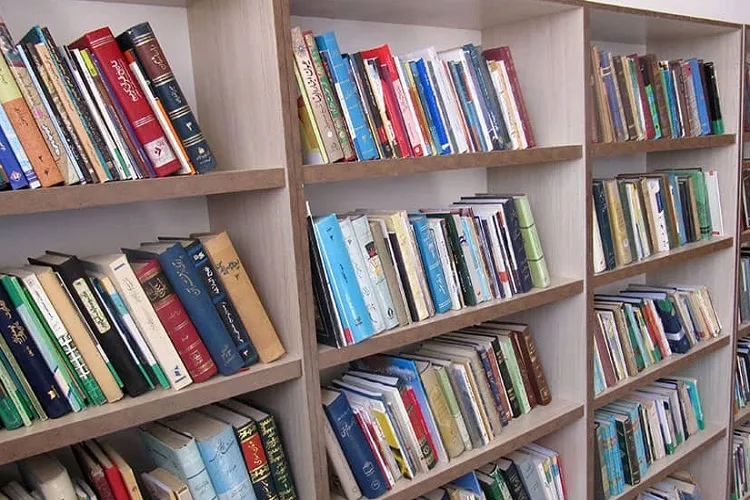 «سفیر دانایی» حرم شاهچراغ(ع) به مناطق محروم فارس رسید