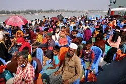 Pengasingan Kelompok Kedua Pengungsi Rohingya ke Pulau Terpencil
