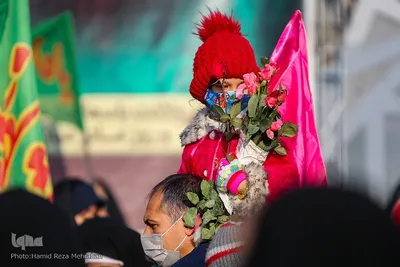 Teheraner feiern Geburtstag von Fatima Zahra (s.a.)