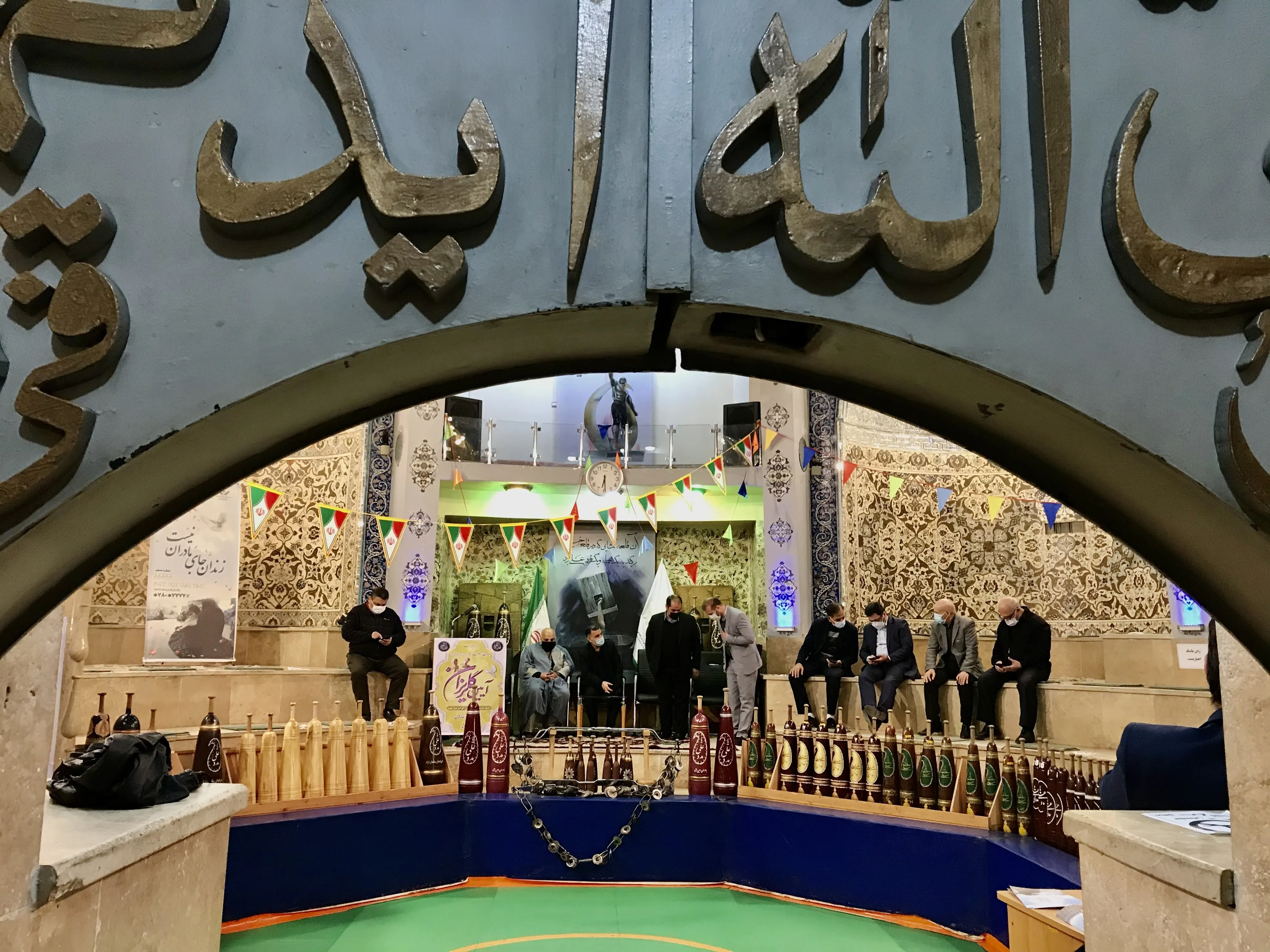 پهلوانان در دستگیری از زندانیان پیش‌قدم شدند