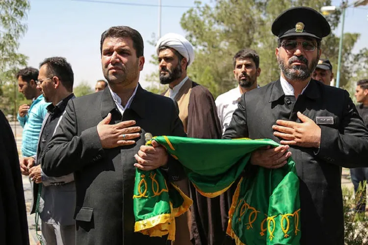حضور خدام حرم رضوی در روستای ده‌زیار چترود