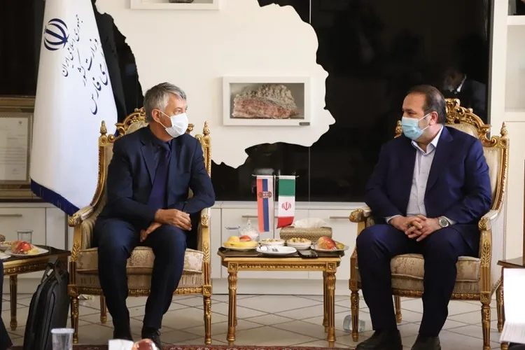 ارتباطات فرهنگی از محکم‌ترین انواع روابط میان کشورهاست