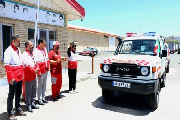 هلال‌احمر اردبیل با ۶ تیم عملیاتی در مراسم تشییع رهبر شهید خدمت‌رسانی می‌کند