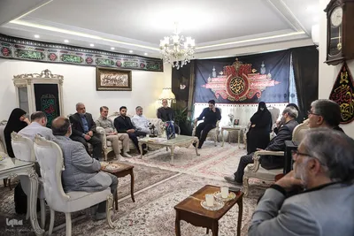 دیدار جامعه قرآنی با خانواده شهید طهرانچی