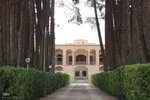با قدم زدن در این باغ به عمق تاریخ سفر ‌کنید