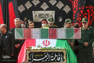مراسم تشییع پیکرهای مطهر ۱۰ شهید گمنام دفاع مقدس در شیراز