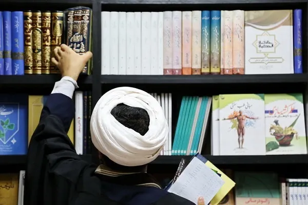 ششمین نمایشگاه کتاب «دین» فراخوان داد