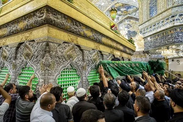 تشييع جثمان العلّامة آية الله السيد محمد مهدي الخرسان في العراق + صور