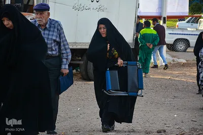 اقامه نماز عید سعید فطر - محلات