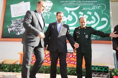 نواختن زنگ استکبارستیزی در شیراز‎