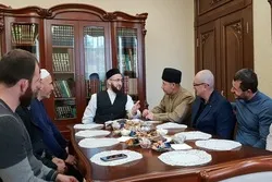 Муфтий Татарстана встретился с делегацией из Дагестана
