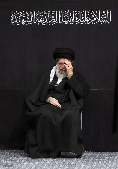 اولین شب مراسم عزاداری حضرت فاطمه‌زهرا (س) در حسینیه امام خمینی(ره)