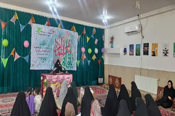 طلاب نسبت به افزایش شناخت مردم به امام زمان (عج) وظیفه دارند