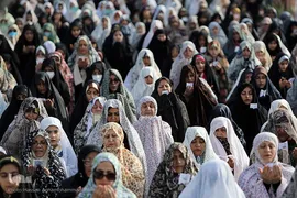نماز عید سعید فطر در جوار حرم مطهر حضرت عبدالعظیم حسنی علیه‌السلام