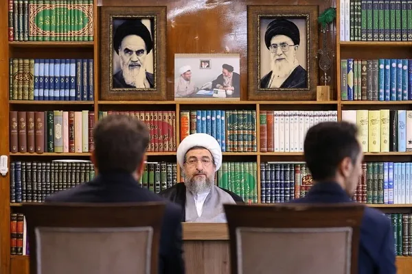 دیدار امام جمعه تبریز با اقشار مردم