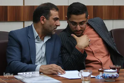 رونمایی از کتاب «مسائل کاربردی در زمین‌شناسی مهندسی» - اراک/عکاس:طاها نظیری