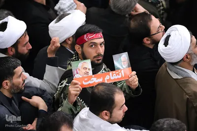 دیدار هزاران تن از مردم قم با رهبر انقلاب