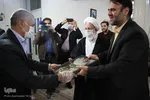 مادر شهیدی در یزد که رهبر انقلاب از وی تجلیل کردند
