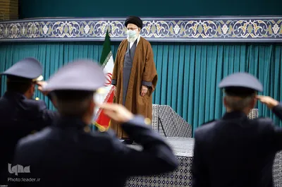 دیدار جمعی از فرماندهان و افسران نیروی هوایی ارتش با رهبر انقلاب