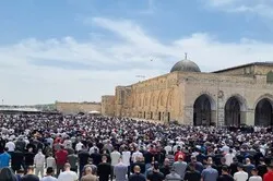 150 000 fidèles palestiniens ont accompli la prière du vendredi à Al-Aqsa