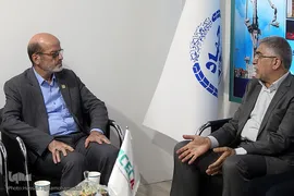 بازدید حسن مسلمی نائینی، رییس جهاددانشگاهی از نمایشگاه بین‌المللی نفت،گاز و پتروشیمی