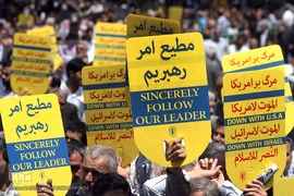 راهپیمایی نمازگزاران تهرانی در حمایت از بیانیه شورای عالی امنیت ملی
