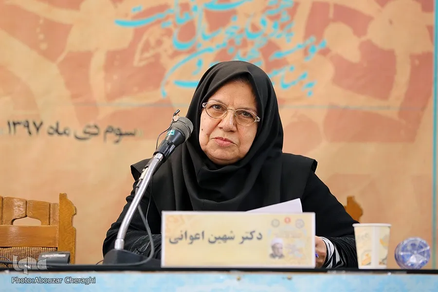 فلسفه به ما می‌آموزد چگونه ناملایمات اجتماعی را به تفکر تبدیل کنیم