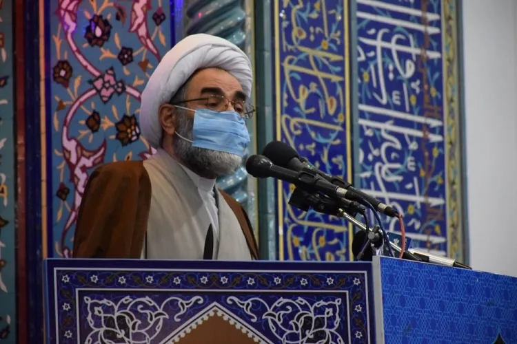 ملت ایران با تأسی از فرهنگ عاشورا زیر بار ذلت نمی‌رود