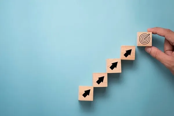 Муаррифии тиҷоратҳои безиён дар сураи Фотир