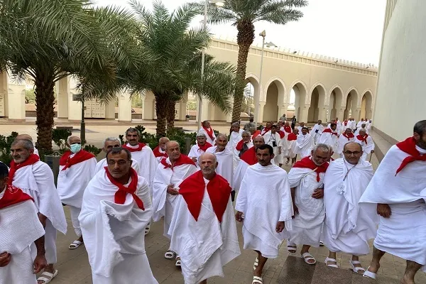 احرام بستن زائران ایرانی در مسجد شجره + عکس