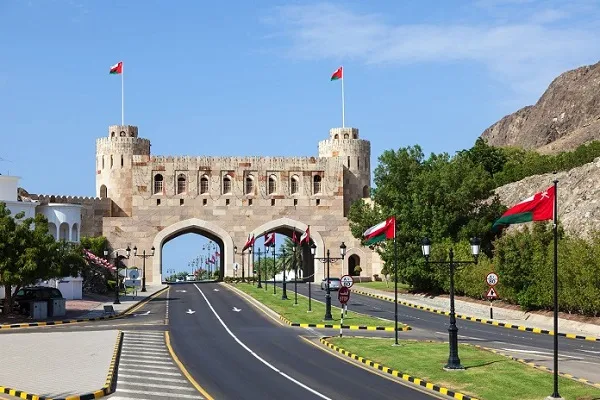 گرویدن 412 عمانی به اسلام در سال 2019